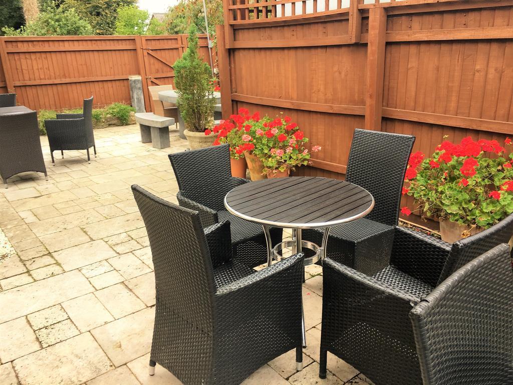 The Highworth Hotel Swindon Zewnętrze zdjęcie