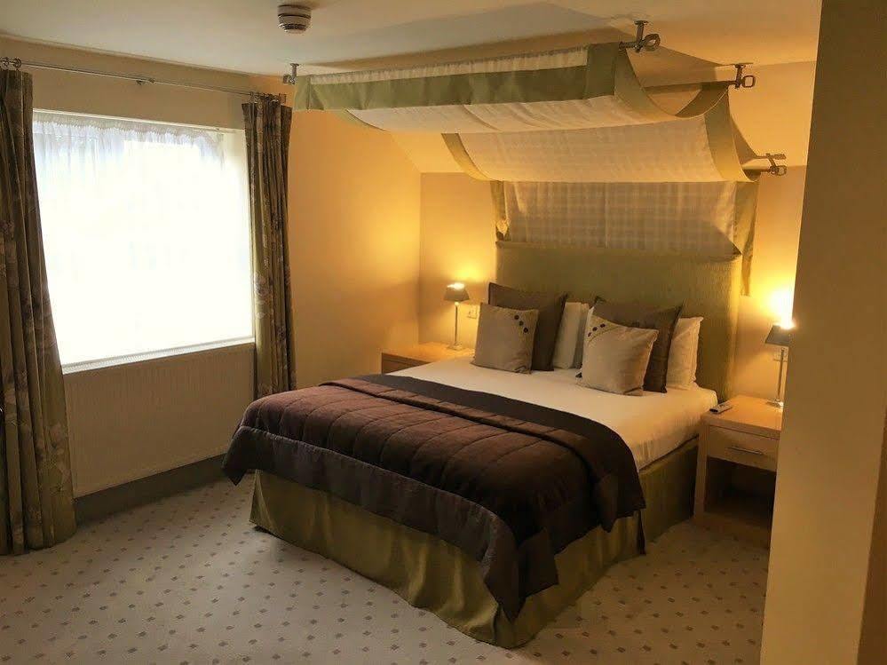 The Highworth Hotel Swindon Zewnętrze zdjęcie